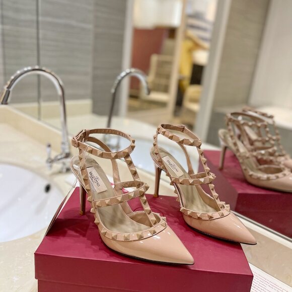 Valentino Garavani Rockstud Beige Ankle Strap Pumps Size 37